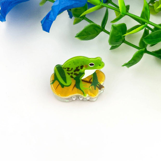 Green Frog Hair Claw Clip