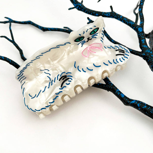 Vintage Inspired Persian Cat Hair Claw