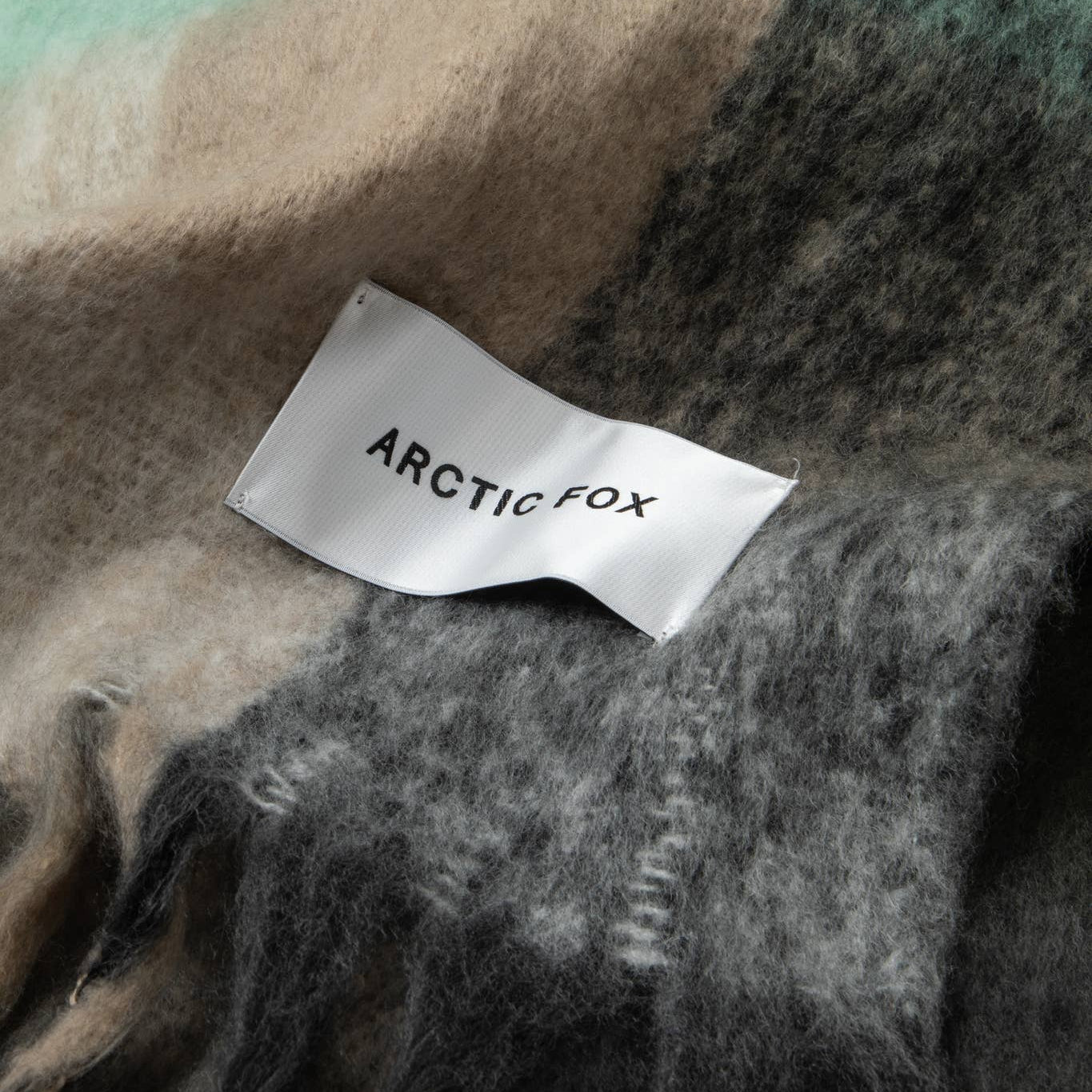 ARCTIC FOX | Reykjavik Scarf Black Check