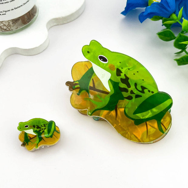 Green Frog Hair Claw Clip