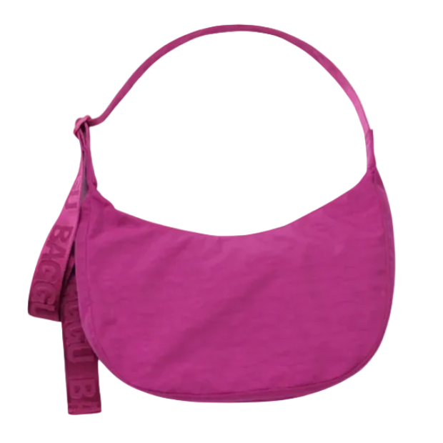 BAGGU | Medium Crescent Deep Fuchsia