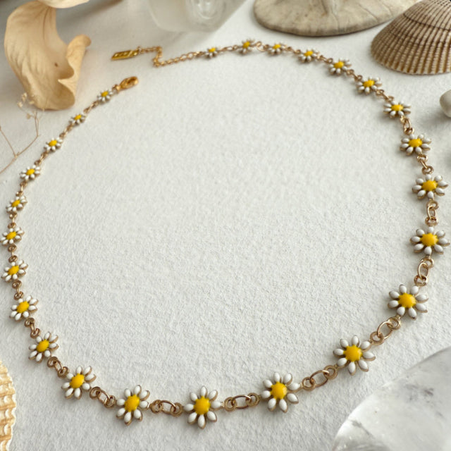 PIKA & BEAR | Daisy Jane Enamel Flower Necklace